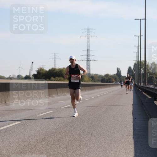 03.10.2025 - Köhlbrandbrückenlauf Yannick Fuchs http://msf.ph/oto/9175145 03.10.2025 11:11:12 Position 3  meine-sportfotos.de
