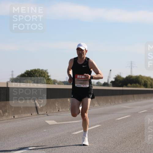 03.10.2025 - Köhlbrandbrückenlauf Yannick Fuchs http://msf.ph/oto/9175160 03.10.2025 11:11:14 Position 3 4027 meine-sportfotos.de