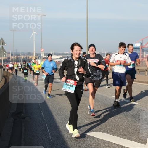 03.10.2025 - Köhlbrandbrückenlauf Yannick Fuchs http://msf.ph/oto/9175174 03.10.2025 08:44:48 Position 2 1679, 2786 meine-sportfotos.de
