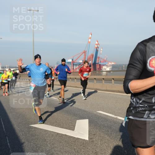 03.10.2025 - Köhlbrandbrückenlauf Yannick Fuchs http://msf.ph/oto/9175202 03.10.2025 08:44:51 Position 2  meine-sportfotos.de
