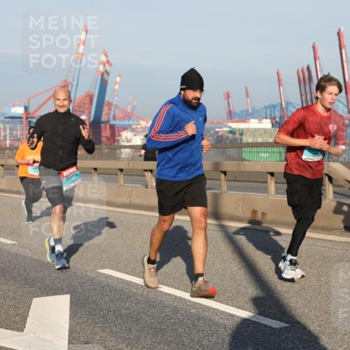 03.10.2025 - Köhlbrandbrückenlauf Yannick Fuchs http://msf.ph/oto/9175227 03.10.2025 08:44:53 Position 2  meine-sportfotos.de