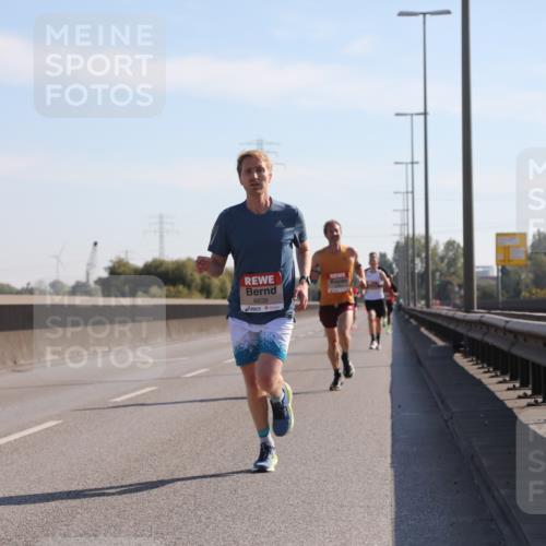 03.10.2025 - Köhlbrandbrückenlauf Yannick Fuchs http://msf.ph/oto/9175250 03.10.2025 11:11:26 Position 3 6638 meine-sportfotos.de
