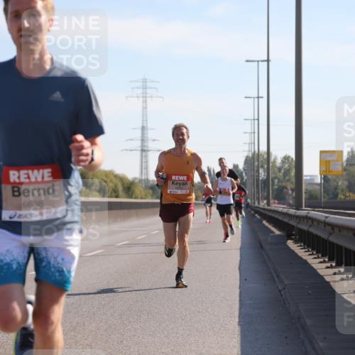 03.10.2025 - Köhlbrandbrückenlauf Yannick Fuchs http://msf.ph/oto/9175258 03.10.2025 11:11:27 Position 3 6638, 6240 meine-sportfotos.de