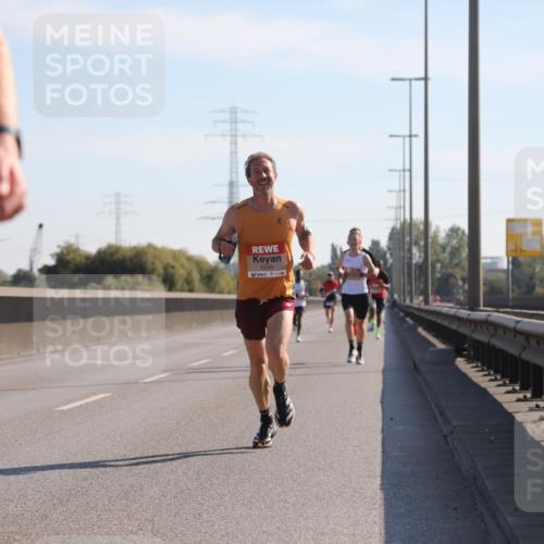 03.10.2025 - Köhlbrandbrückenlauf Yannick Fuchs http://msf.ph/oto/9175263 03.10.2025 11:11:28 Position 3 6240 meine-sportfotos.de