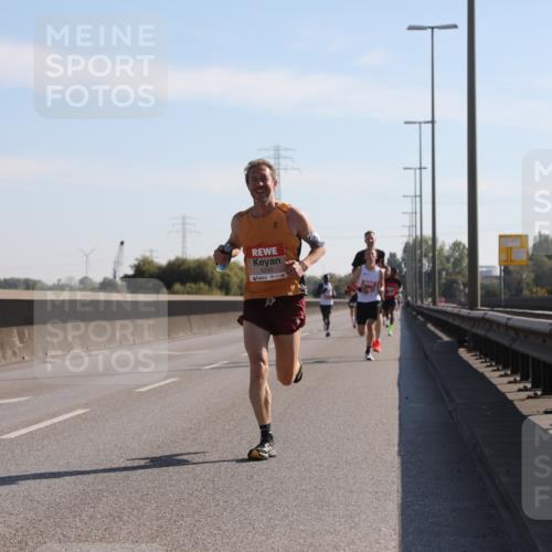 03.10.2025 - Köhlbrandbrückenlauf Yannick Fuchs http://msf.ph/oto/9175269 03.10.2025 11:11:28 Position 3 6240 meine-sportfotos.de