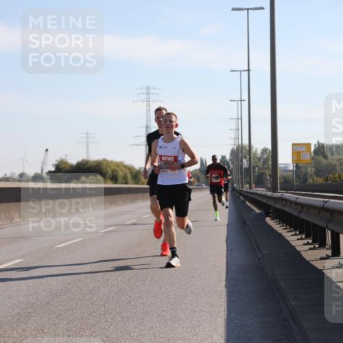 03.10.2025 - Köhlbrandbrückenlauf Yannick Fuchs http://msf.ph/oto/9175306 03.10.2025 11:11:32 Position 3  meine-sportfotos.de