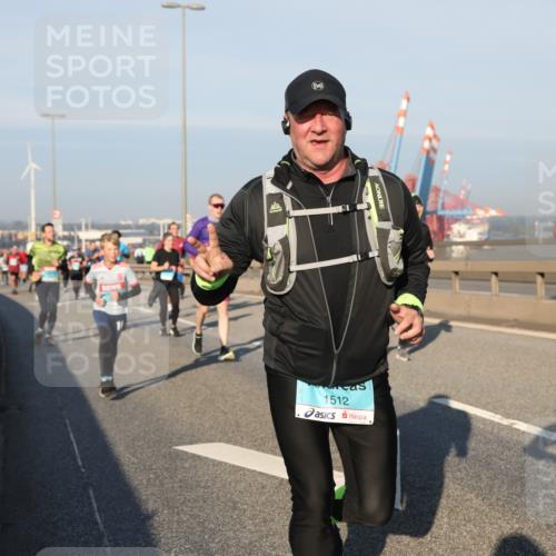 03.10.2025 - Köhlbrandbrückenlauf Yannick Fuchs http://msf.ph/oto/9175309 03.10.2025 08:44:59 Position 2 1512 meine-sportfotos.de