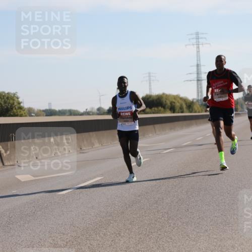 03.10.2025 - Köhlbrandbrückenlauf Yannick Fuchs http://msf.ph/oto/9175328 03.10.2025 11:11:35 Position 3 6359, 6483 meine-sportfotos.de