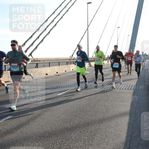 03.10.2025 - Köhlbrandbrückenlauf Yannick Fuchs http://msf.ph/oto/9175332 03.10.2025 08:24:11 Position 1 1143 meine-sportfotos.de