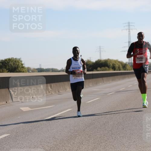 03.10.2025 - Köhlbrandbrückenlauf Yannick Fuchs http://msf.ph/oto/9175333 03.10.2025 11:11:36 Position 3 6359, 6483 meine-sportfotos.de