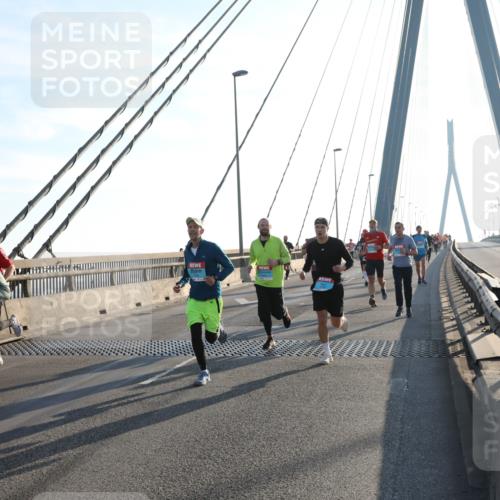 03.10.2025 - Köhlbrandbrückenlauf Yannick Fuchs http://msf.ph/oto/9175335 03.10.2025 08:24:11 Position 1 1143 meine-sportfotos.de