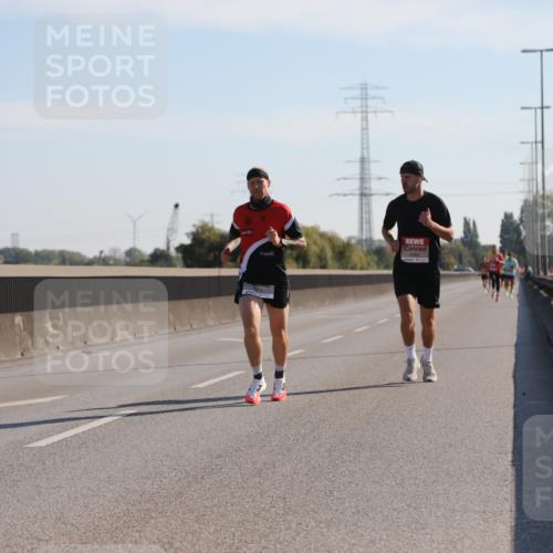 03.10.2025 - Köhlbrandbrückenlauf Yannick Fuchs http://msf.ph/oto/9175362 03.10.2025 11:11:38 Position 3  meine-sportfotos.de