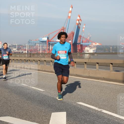 03.10.2025 - Köhlbrandbrückenlauf Yannick Fuchs http://msf.ph/oto/9175366 03.10.2025 08:45:05 Position 2 3123 meine-sportfotos.de