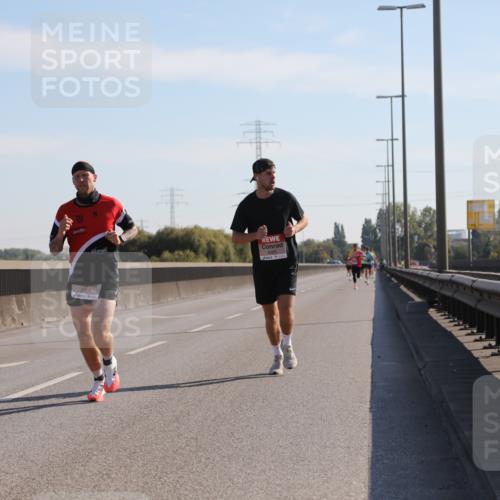 03.10.2025 - Köhlbrandbrückenlauf Yannick Fuchs http://msf.ph/oto/9175370 03.10.2025 11:11:39 Position 3 6514 meine-sportfotos.de