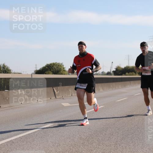 03.10.2025 - Köhlbrandbrückenlauf Yannick Fuchs http://msf.ph/oto/9175377 03.10.2025 11:11:40 Position 3 4089, 6514 meine-sportfotos.de