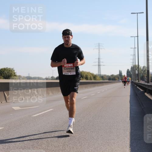 03.10.2025 - Köhlbrandbrückenlauf Yannick Fuchs http://msf.ph/oto/9175383 03.10.2025 11:11:41 Position 3 6514, 4089 meine-sportfotos.de