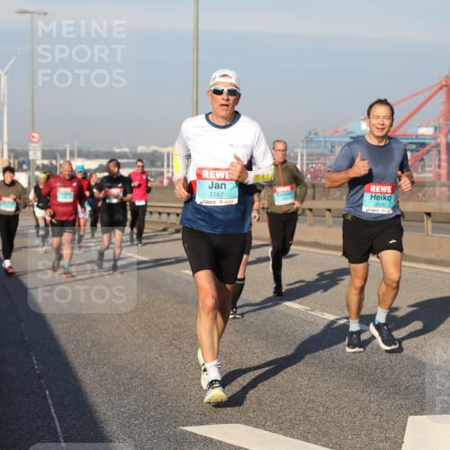 03.10.2025 - Köhlbrandbrückenlauf Yannick Fuchs http://msf.ph/oto/9175384 03.10.2025 08:45:07 Position 2 3167, 2026 meine-sportfotos.de