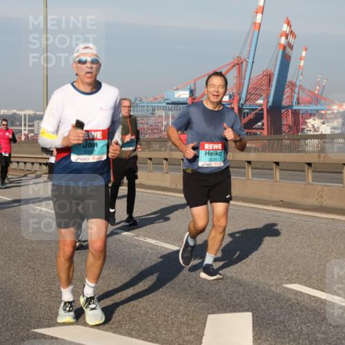 03.10.2025 - Köhlbrandbrückenlauf Yannick Fuchs http://msf.ph/oto/9175387 03.10.2025 08:45:08 Position 2 3167, 2026 meine-sportfotos.de