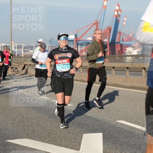 03.10.2025 - Köhlbrandbrückenlauf Yannick Fuchs http://msf.ph/oto/9175403 03.10.2025 08:45:09 Position 2 3011 meine-sportfotos.de