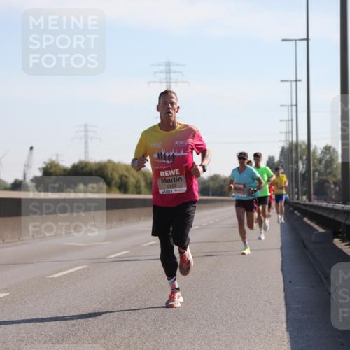 03.10.2025 - Köhlbrandbrückenlauf Yannick Fuchs http://msf.ph/oto/9175408 03.10.2025 11:11:51 Position 3 6482 meine-sportfotos.de