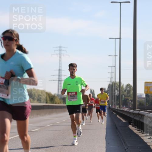 03.10.2025 - Köhlbrandbrückenlauf Yannick Fuchs http://msf.ph/oto/9175421 03.10.2025 11:11:55 Position 3 6248 meine-sportfotos.de
