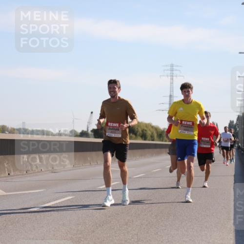 03.10.2025 - Köhlbrandbrückenlauf Yannick Fuchs http://msf.ph/oto/9175460 03.10.2025 11:12:00 Position 3 4072, 6253 meine-sportfotos.de
