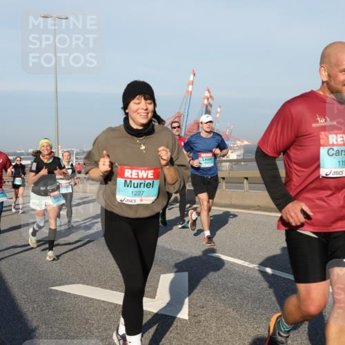 03.10.2025 - Köhlbrandbrückenlauf Yannick Fuchs http://msf.ph/oto/9175479 03.10.2025 08:45:14 Position 2 1227, 1191 meine-sportfotos.de