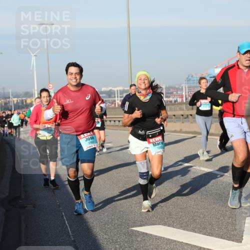 03.10.2025 - Köhlbrandbrückenlauf Yannick Fuchs http://msf.ph/oto/9175482 03.10.2025 08:45:15 Position 2 2964, 1093 meine-sportfotos.de