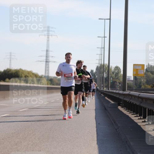 03.10.2025 - Köhlbrandbrückenlauf Yannick Fuchs http://msf.ph/oto/9175491 03.10.2025 11:12:05 Position 3  meine-sportfotos.de