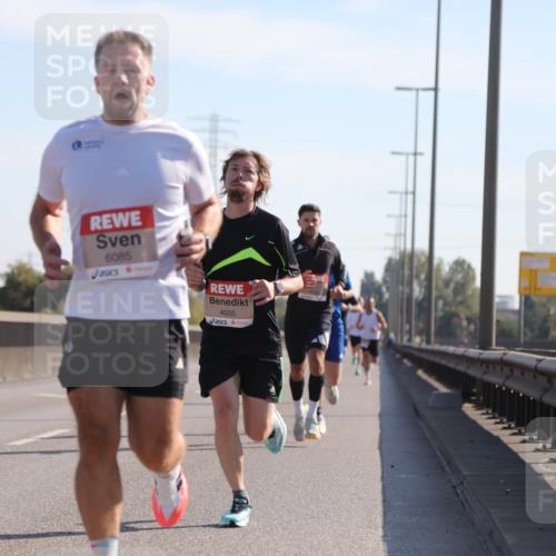 03.10.2025 - Köhlbrandbrückenlauf Yannick Fuchs http://msf.ph/oto/9175504 03.10.2025 11:12:08 Position 3 6085, 4035 meine-sportfotos.de