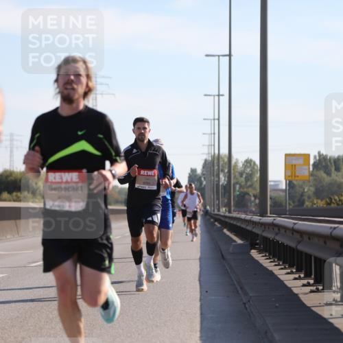 03.10.2025 - Köhlbrandbrückenlauf Yannick Fuchs http://msf.ph/oto/9175506 03.10.2025 11:12:09 Position 3 4005, 6793 meine-sportfotos.de