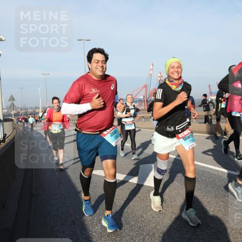 03.10.2025 - Köhlbrandbrückenlauf Yannick Fuchs http://msf.ph/oto/9175507 03.10.2025 08:45:16 Position 2 2964, 1091 meine-sportfotos.de