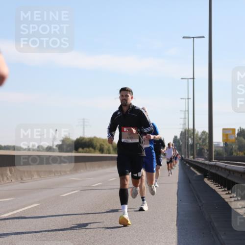 03.10.2025 - Köhlbrandbrückenlauf Yannick Fuchs http://msf.ph/oto/9175511 03.10.2025 11:12:10 Position 3 6793 meine-sportfotos.de