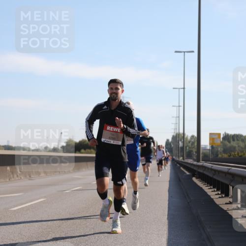 03.10.2025 - Köhlbrandbrückenlauf Yannick Fuchs http://msf.ph/oto/9175513 03.10.2025 11:12:11 Position 3 6793 meine-sportfotos.de