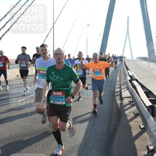 03.10.2025 - Köhlbrandbrückenlauf Yannick Fuchs http://msf.ph/oto/9175514 03.10.2025 08:24:34 Position 1 1146, 1226, 3658, 8 meine-sportfotos.de