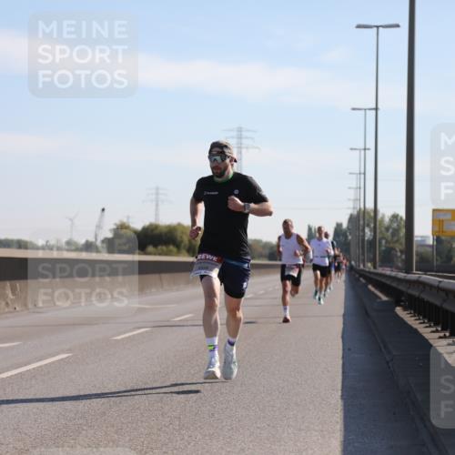03.10.2025 - Köhlbrandbrückenlauf Yannick Fuchs http://msf.ph/oto/9175523 03.10.2025 11:12:13 Position 3  meine-sportfotos.de