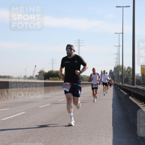 03.10.2025 - Köhlbrandbrückenlauf Yannick Fuchs http://msf.ph/oto/9175526 03.10.2025 11:12:13 Position 3 6458 meine-sportfotos.de