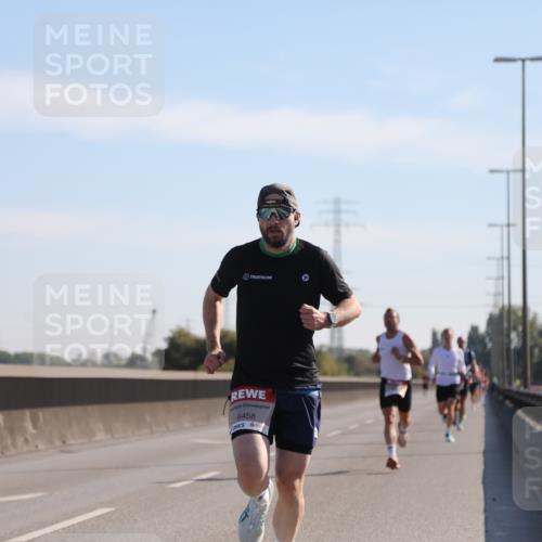 03.10.2025 - Köhlbrandbrückenlauf Yannick Fuchs http://msf.ph/oto/9175529 03.10.2025 11:12:14 Position 3 96, 6458 meine-sportfotos.de