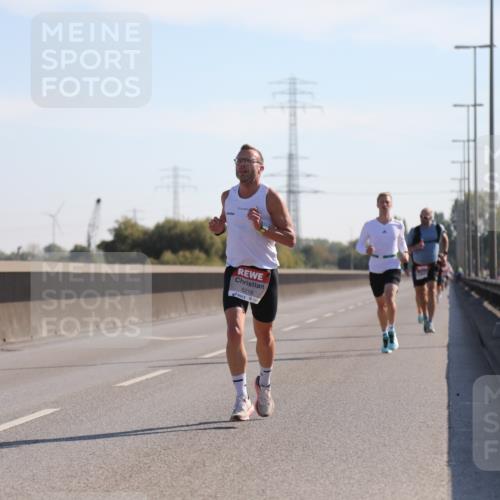 03.10.2025 - Köhlbrandbrückenlauf Yannick Fuchs http://msf.ph/oto/9175543 03.10.2025 11:12:15 Position 3 6216 meine-sportfotos.de