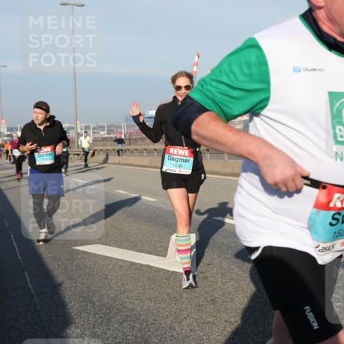 03.10.2025 - Köhlbrandbrückenlauf Yannick Fuchs http://msf.ph/oto/9175551 03.10.2025 08:45:20 Position 2 1636, 1522, 13 meine-sportfotos.de