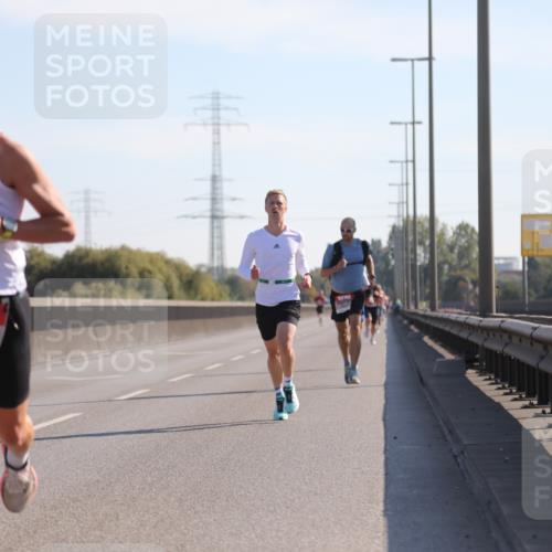 03.10.2025 - Köhlbrandbrückenlauf Yannick Fuchs http://msf.ph/oto/9175553 03.10.2025 11:12:17 Position 3 6216 meine-sportfotos.de