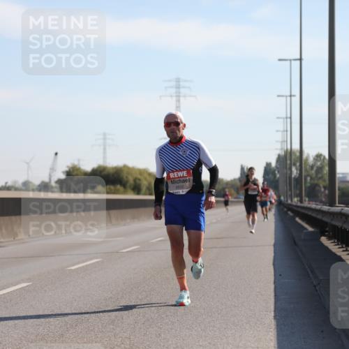 03.10.2025 - Köhlbrandbrückenlauf Yannick Fuchs http://msf.ph/oto/9175595 03.10.2025 11:12:22 Position 3 6552 meine-sportfotos.de
