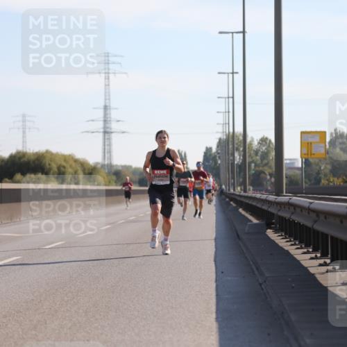 03.10.2025 - Köhlbrandbrückenlauf Yannick Fuchs http://msf.ph/oto/9175613 03.10.2025 11:12:25 Position 3  meine-sportfotos.de