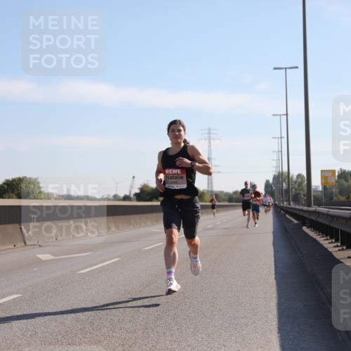03.10.2025 - Köhlbrandbrückenlauf Yannick Fuchs http://msf.ph/oto/9175632 03.10.2025 11:12:28 Position 3 4092 meine-sportfotos.de