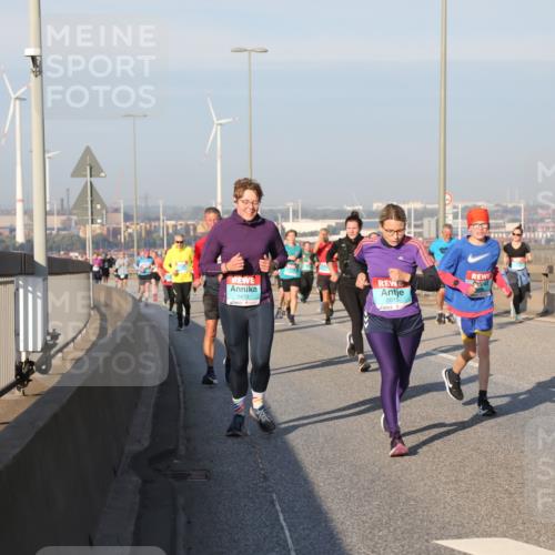 03.10.2025 - Köhlbrandbrückenlauf Yannick Fuchs http://msf.ph/oto/9175657 03.10.2025 08:45:31 Position 2 1470, 2015, 1501 meine-sportfotos.de