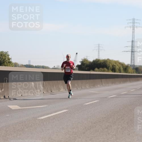 03.10.2025 - Köhlbrandbrückenlauf Yannick Fuchs http://msf.ph/oto/9175684 03.10.2025 11:12:39 Position 3 6016 meine-sportfotos.de