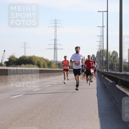 03.10.2025 - Köhlbrandbrückenlauf Yannick Fuchs http://msf.ph/oto/9175696 03.10.2025 11:12:41 Position 3  meine-sportfotos.de
