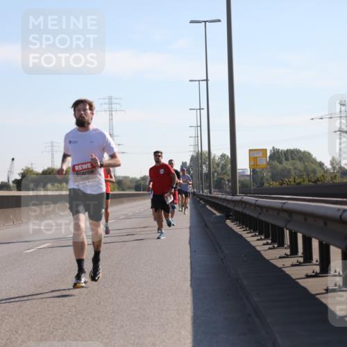 03.10.2025 - Köhlbrandbrückenlauf Yannick Fuchs http://msf.ph/oto/9175718 03.10.2025 11:12:44 Position 3 6086 meine-sportfotos.de