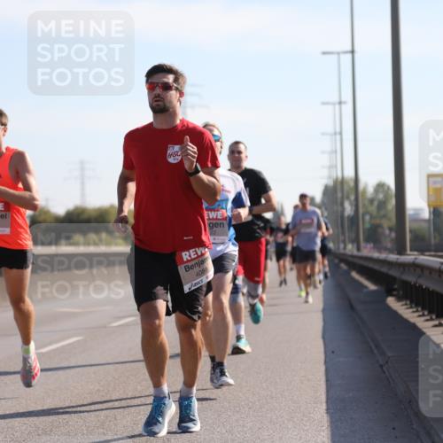 03.10.2025 - Köhlbrandbrückenlauf Yannick Fuchs http://msf.ph/oto/9175741 03.10.2025 11:12:47 Position 3 4019, 4088, 22 meine-sportfotos.de