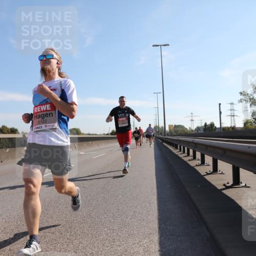 03.10.2025 - Köhlbrandbrückenlauf Yannick Fuchs http://msf.ph/oto/9175761 03.10.2025 11:12:50 Position 3 6122 meine-sportfotos.de
